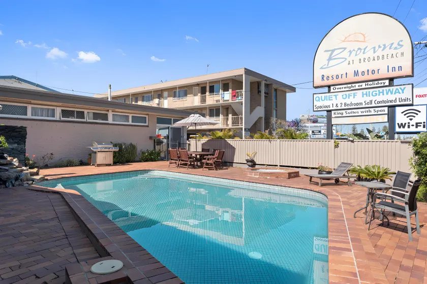 Browns Broadbeach - Image 1