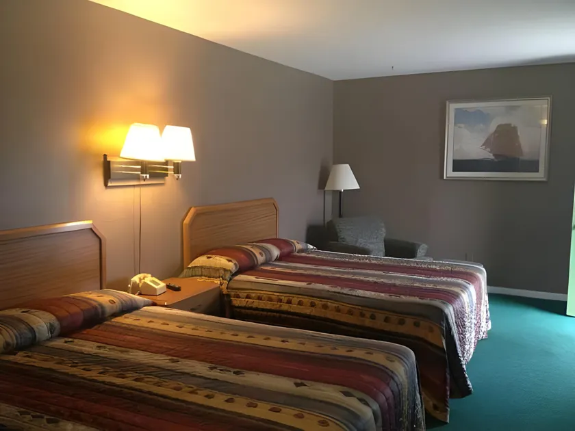 Relax Inn Dublin - Image 1
