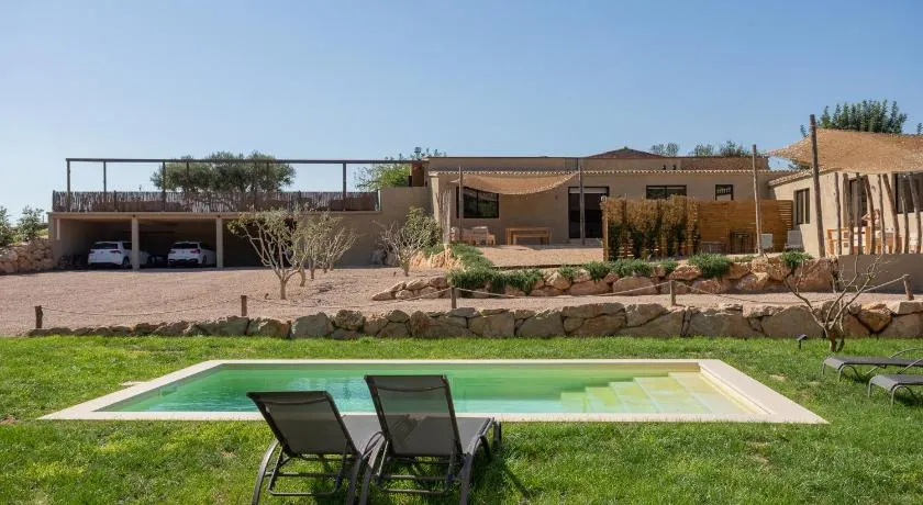 Casa de campo Masos de Pals con parking y piscina - Image 1