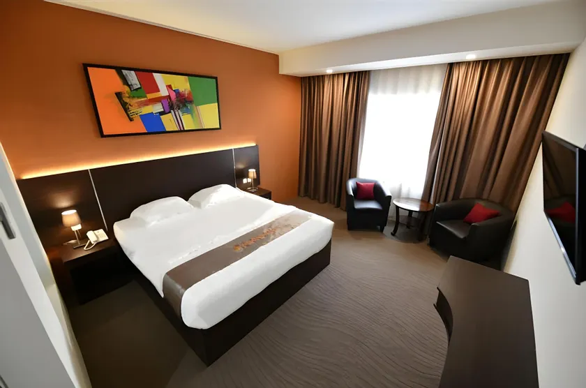 GRAND MAKASSAR HOTEL - Image 1