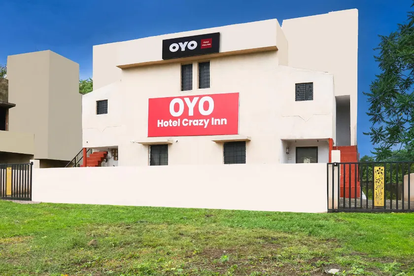 Hotel O HOME Hotel Crazy Inn - Image 1