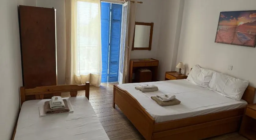 Sea View Apartment - Image 1