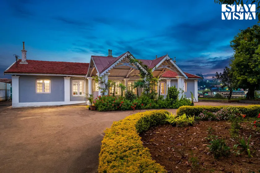 The Alcove by StayVista - 4BHK Villa Near Udagamandalam Railway Station with BBQ - Image 1