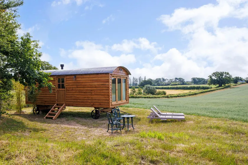 Pelsham Shepherd's Hut - Image 1