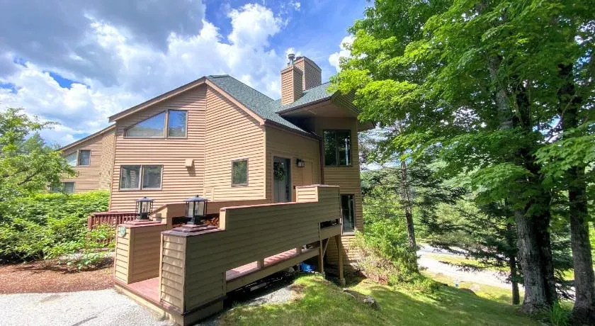 C1 Top Rated Ski-In Ski-Out Townhome Great views fireplaces fast wifi AC Short walk to slopes - Image 1