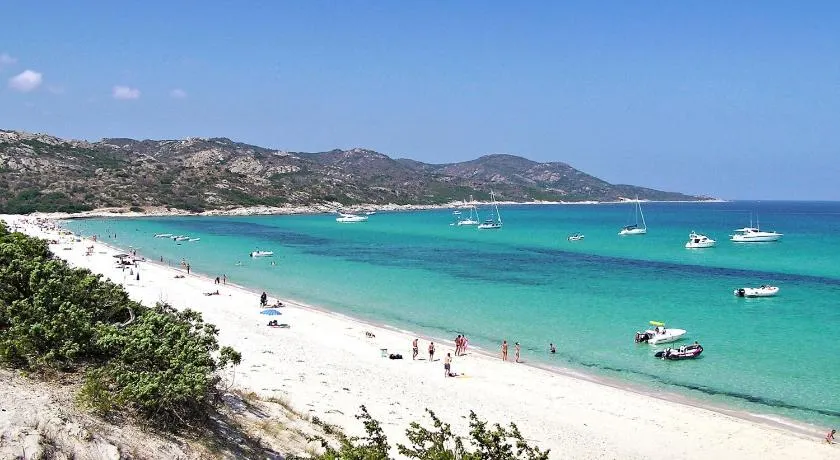 I CASA LECCIA.<br>SUPERBHUS MED BERGSYN 10 MIN FRA HAVET - Image 1