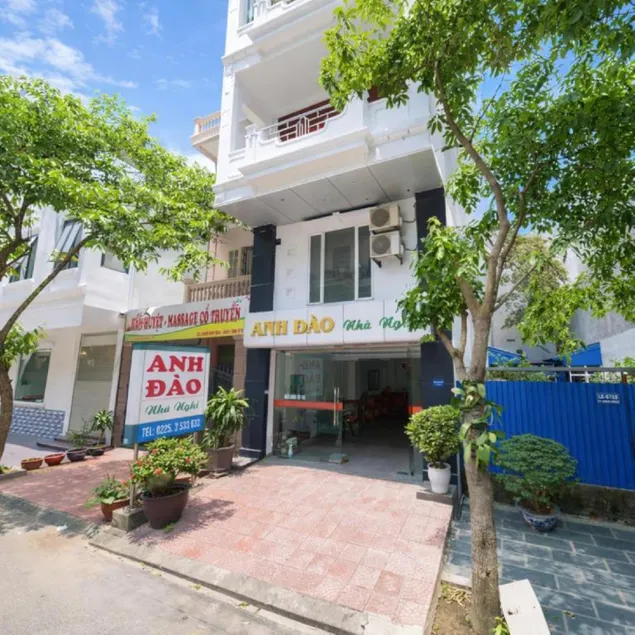 Anh Đào 2 Hotel - Image 1