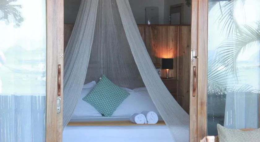 Maligaya Beach Bungalows - Image 1