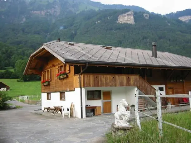 Eichhof Brienzwiler Berner Oberland - Image 1