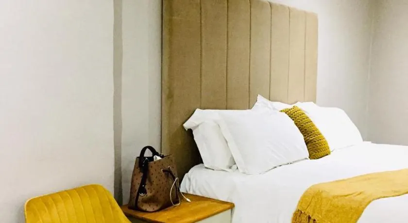 MeLeano Guesthouse - Image 1
