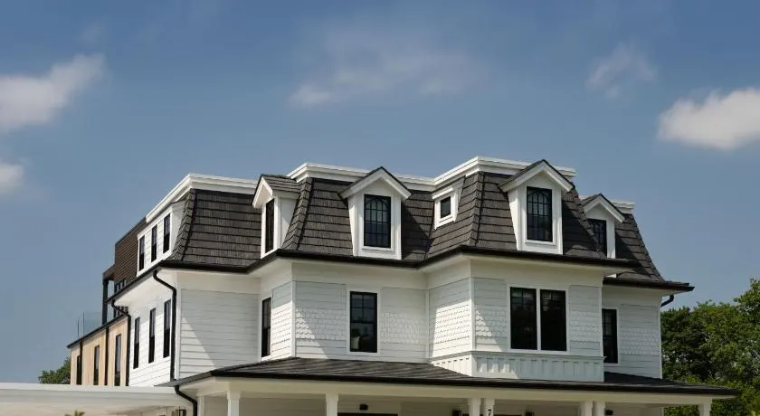 Seven Beach Lane - Image 1
