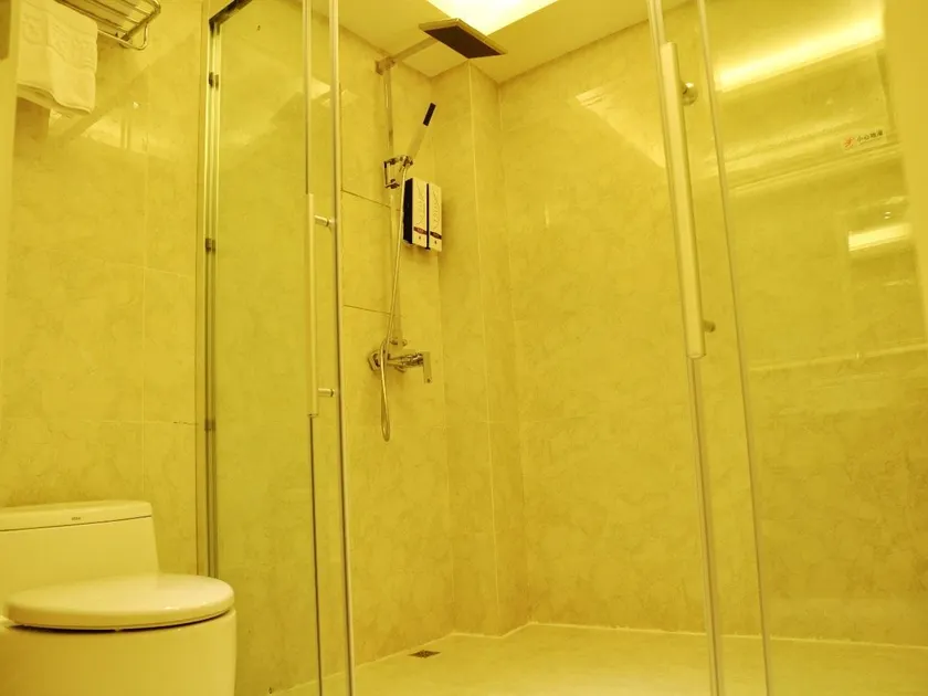 Xuefu Garden Hotel - Image 1