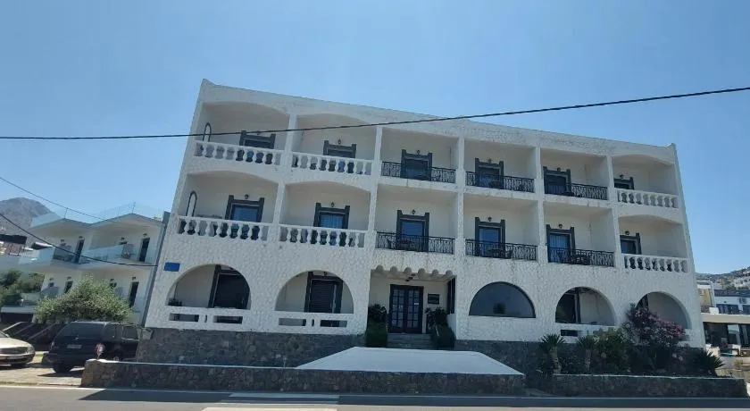 Corali Studios & Portobello Apartments - Image 1
