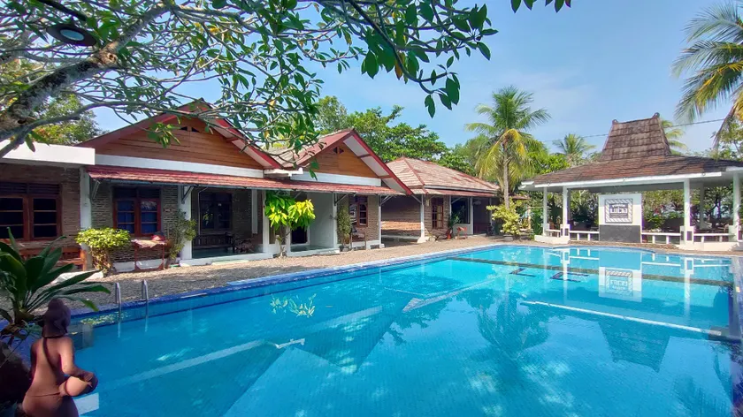 Lucia Cottages - Image 1