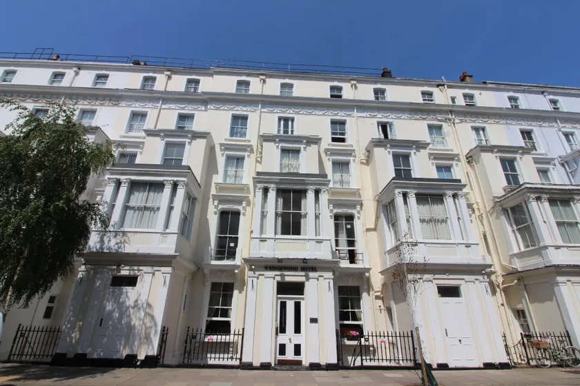 Wedgewood Hotel - Image 1