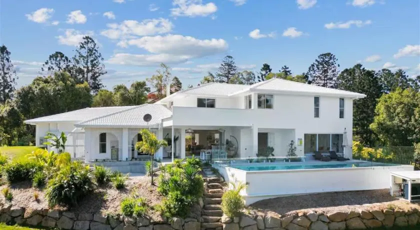 Lapineta| Luxury Villa Heated Pool & Sunset Views - Image 1