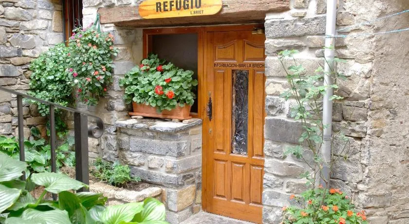 Refugio Lucien Briet - Image 1