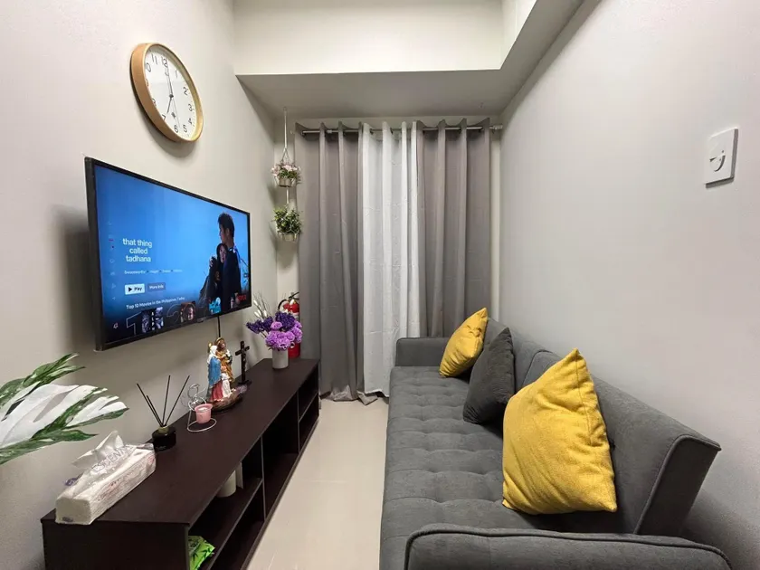 One BR Suite 5 min walk to Mall of Asia - Image 1