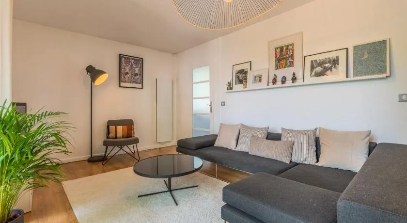 Appartement une chambre avec parking & balcon - Image 1
