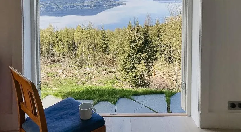 Stately Cabin With Lake Mjøsa Panorama - Image 1