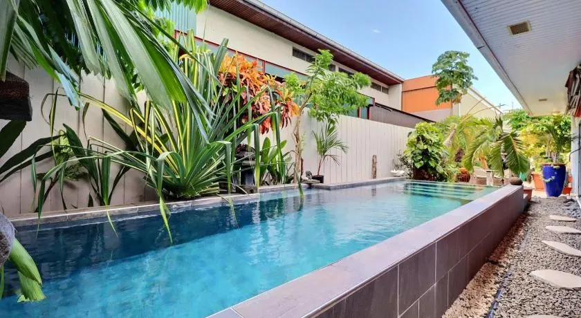 Fare Nãhina - 2 Bedrooms - City Center - Swimming Pool - Image 1
