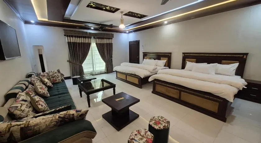 Royal Executive Inn Guest House Peshawar - Image 1