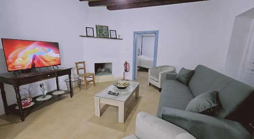 STAY Akoni House - Image 1