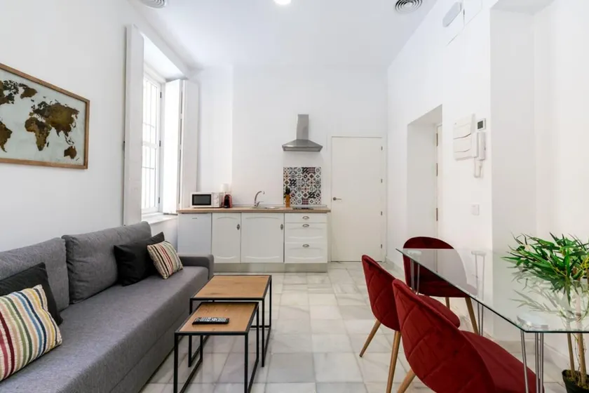 San Lorenzo Olehousing - Image 1