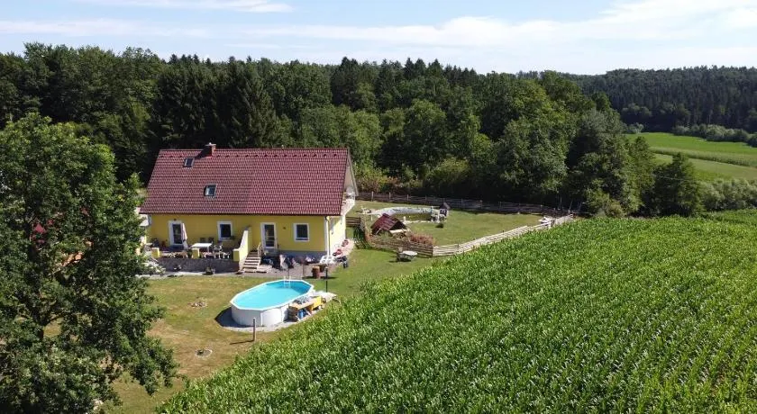 HAUS SONBERG mit Garten, Pool, Fasssauna, semi detached house with garden - Image 1