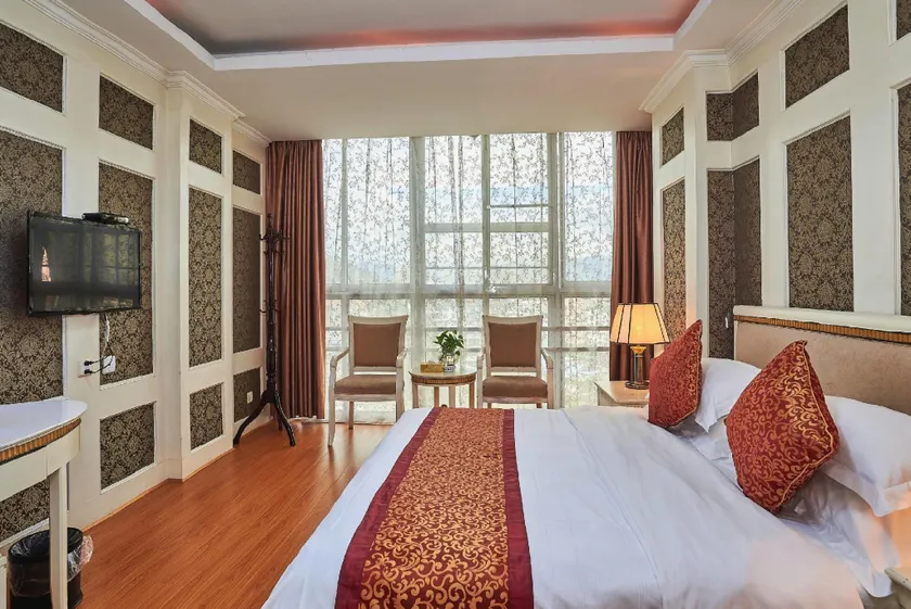 Huaying Hotel - Image 1
