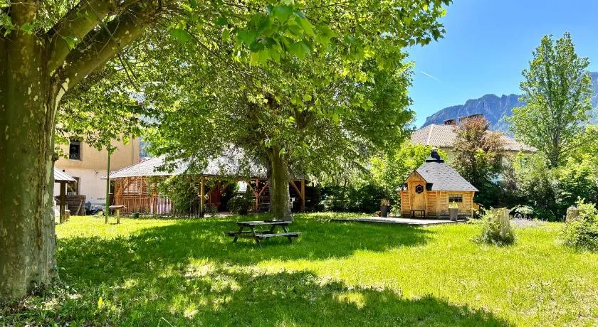 Hotel de la gare des Ecrins - Image 1