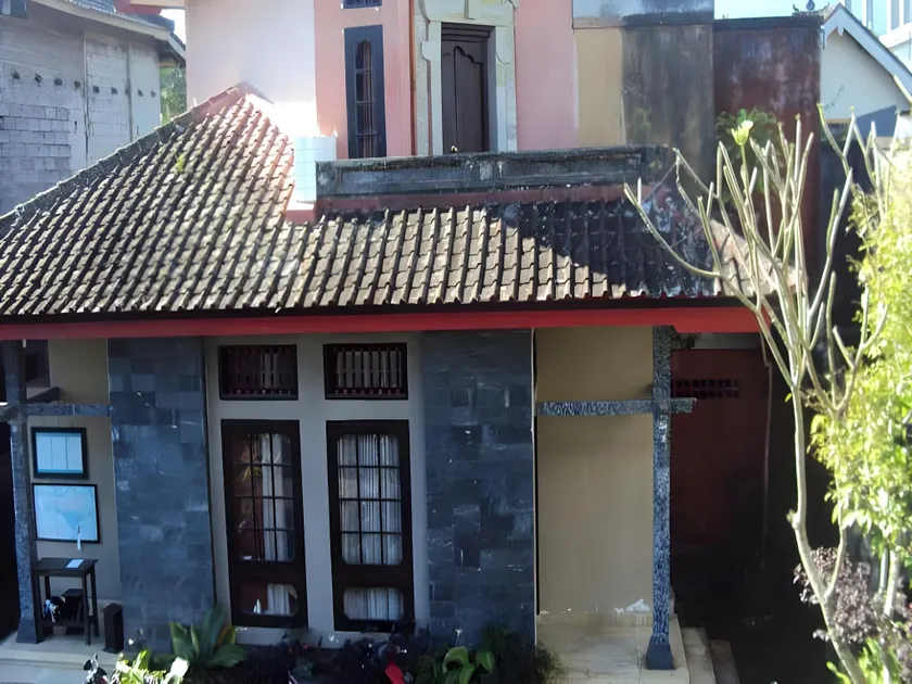 Puri Agung Inn - Image 1