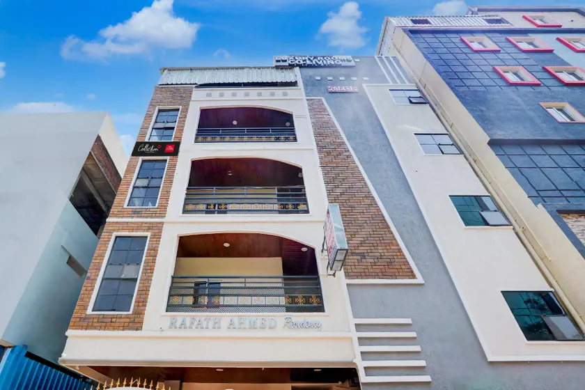 Super Collection O Sri Balaji Luxury rooms - Image 1