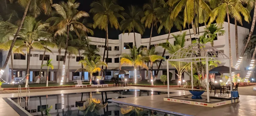 Coconut Ivy Resort - Image 1
