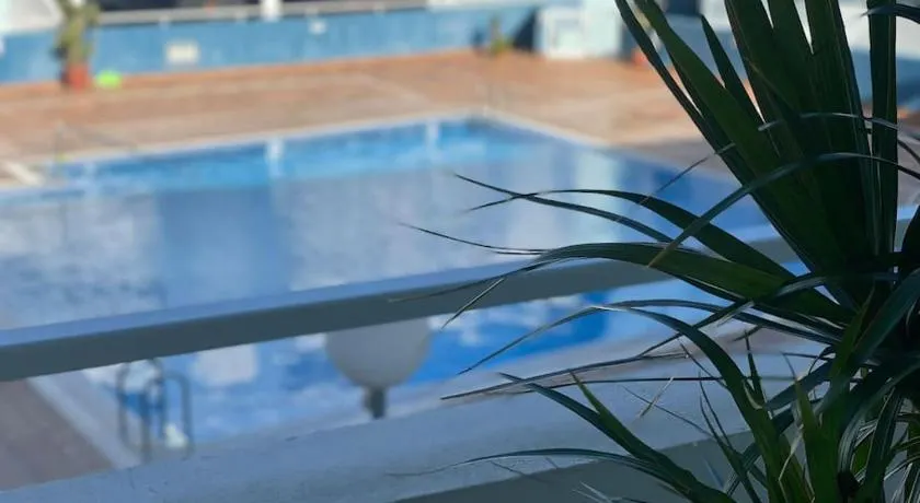 Espacio tranquilo cerca del mar - Image 1