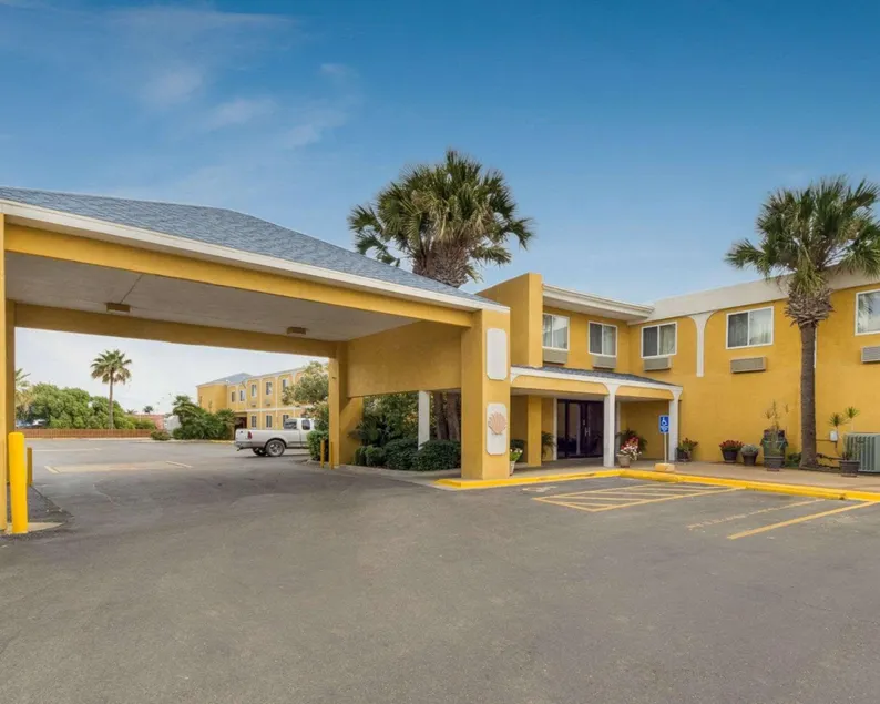 Corpus Christi Beachside - Image 1