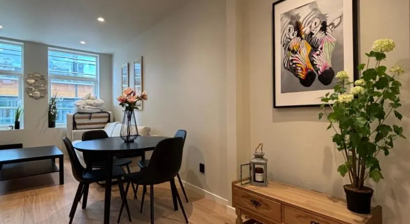 Beautiful 4 Bedroom Apartment In Bergen Sentrum - Image 1