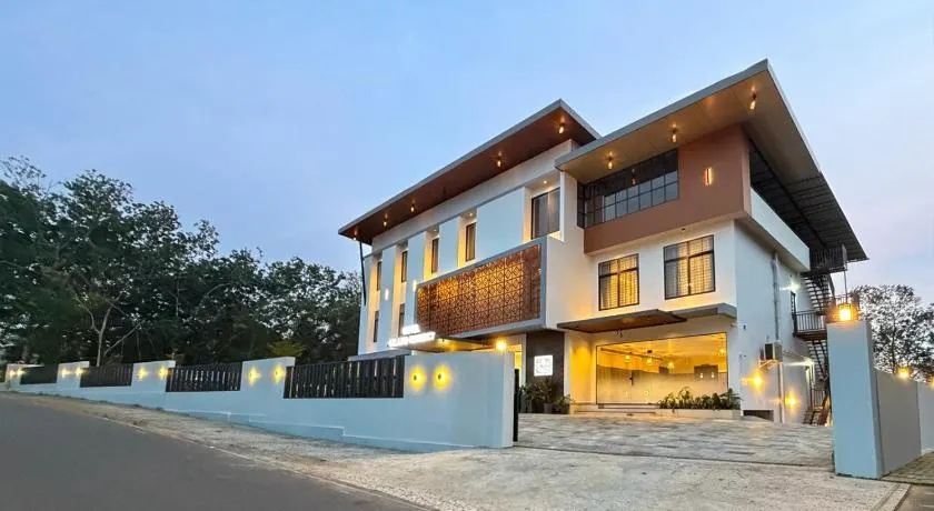 Hotel Grand Residency - Image 1