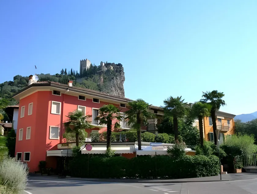 Hotel Sole Holiday - Image 1