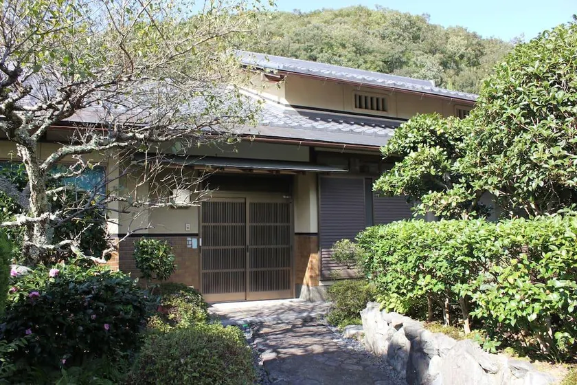 Entire Traditional House 7 min walk from JR sta. - Image 1