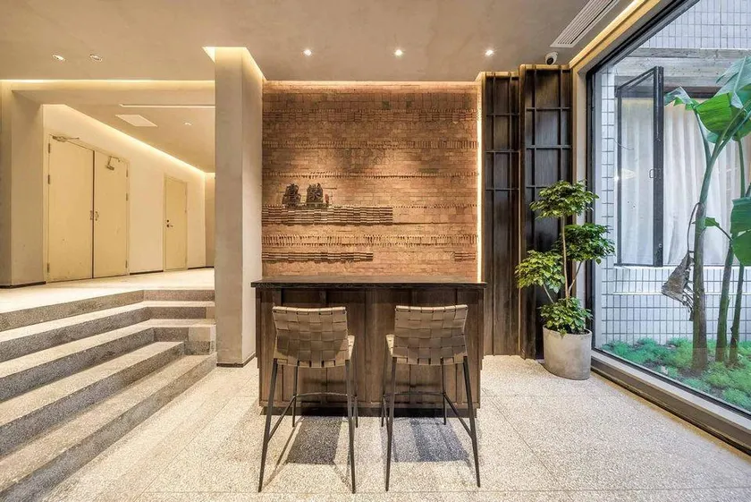 Chongqing Xitang Hotel (Monument to the people's Liberation Auditorium Store) - Image 1