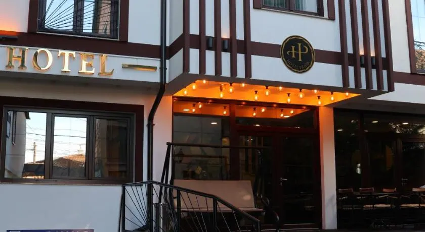 Prior Hotel - Image 1