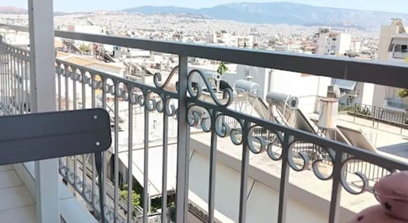 Beautiful Loft Ilion - Image 1