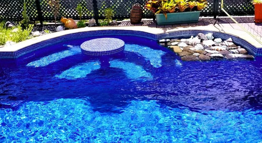 TAHITI - Terevete Pool Studio - Image 1