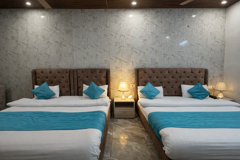 Hotel Shivjot - Image 1