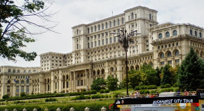 Hotel Rivoli - Image 1