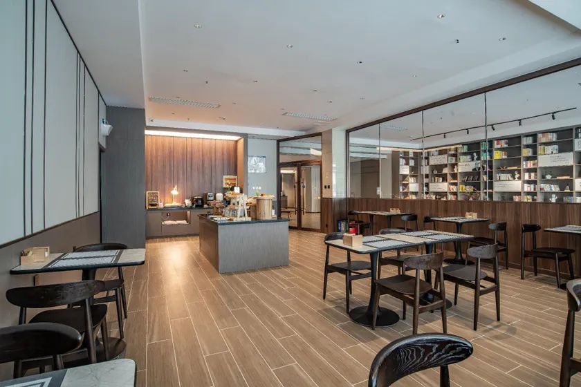 Hanting Hotel Tiajin Jinghai Jingwen Road - Image 1