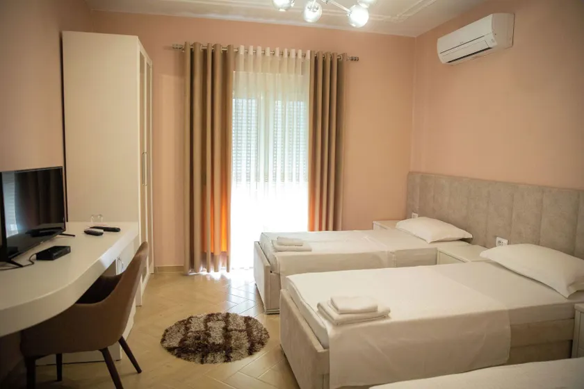Hotel Merkaj - Image 1