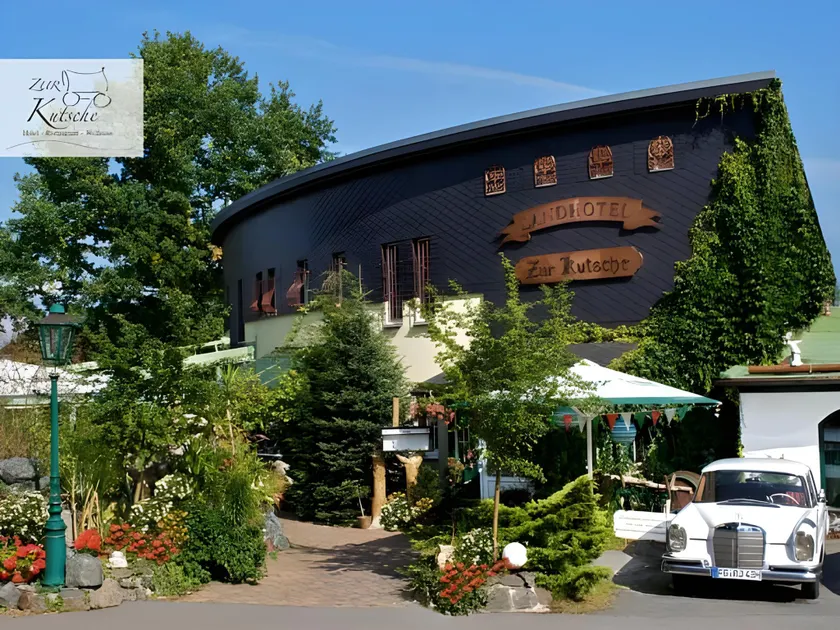 Hotel Zur Kutsche - Image 1