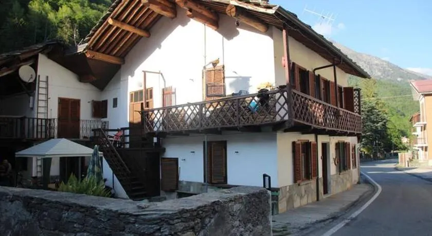 Tipica casa di montagna nelle Valli di Lanzo - Image 1